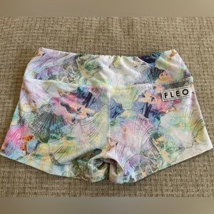FLEO. CrossFit shorts pastel shells original midrise 3.25” inseam SMALL